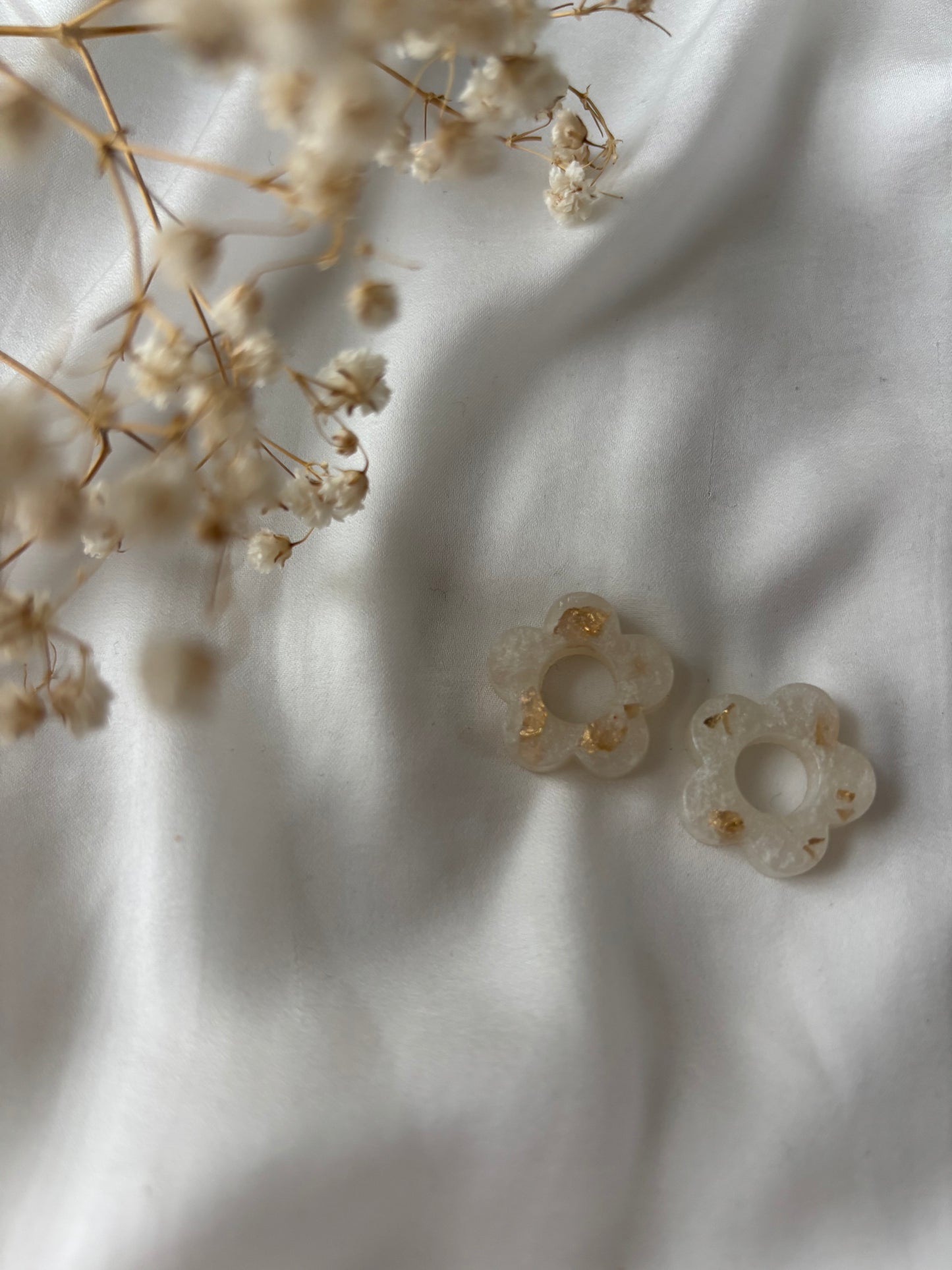 Pampilles fleurs blanc laiteux