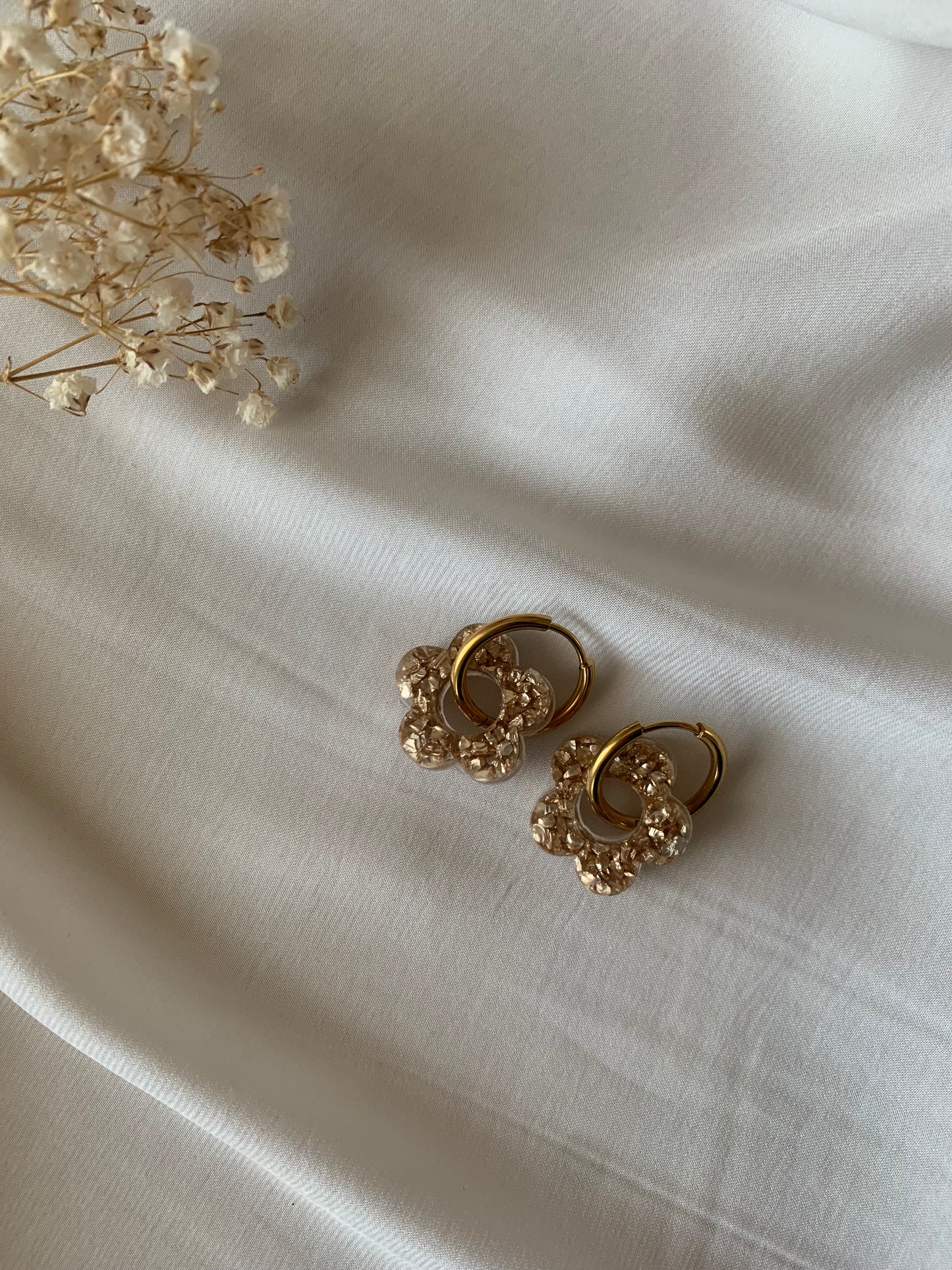Boucles d'oreilles créoles petites fleurs