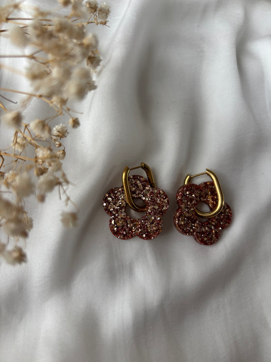 Créoles grandes fleurs rose et dorés