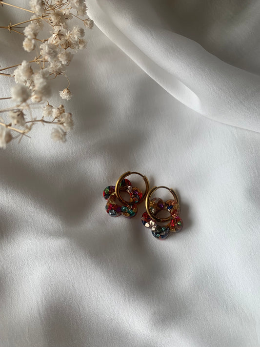Boucles d'oreilles petites fleurs multicolores