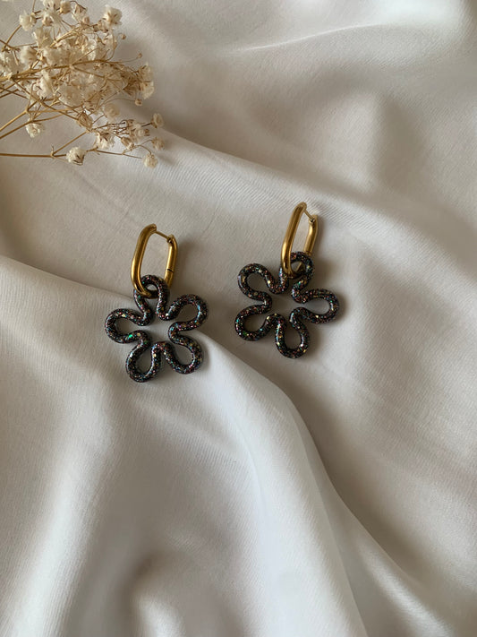 Boucles d'oreilles grandes fleurs ajourées