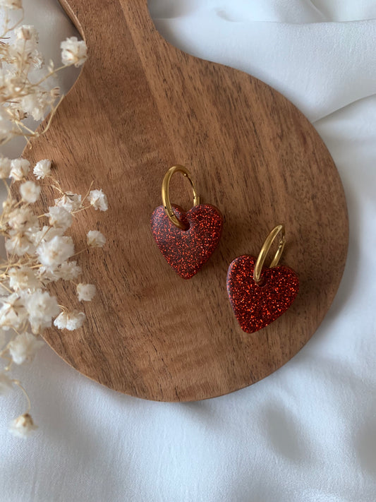 Créoles petits coeurs rouges